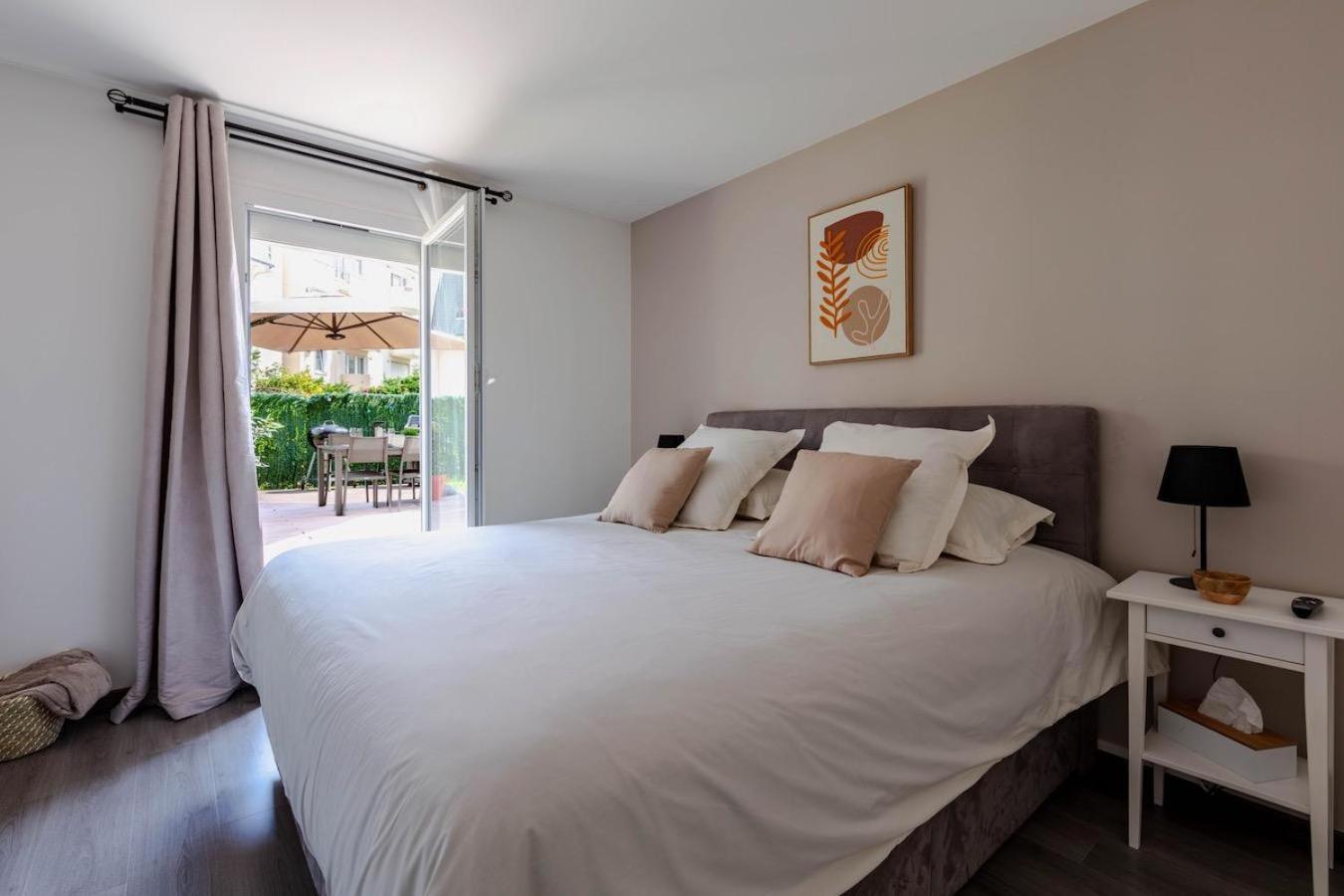 Charmant Refuge Avec Jardin, A 6 Minutes A Pied Du Metro Creteil L Echat-Lovely Retreat With Garden, Located A 6-Minute Walk From Creteil L Echat Metro Station Esterno foto